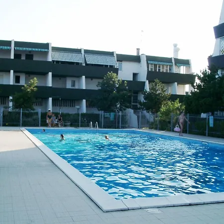 In 21207 Appartement Lido delle Nazioni