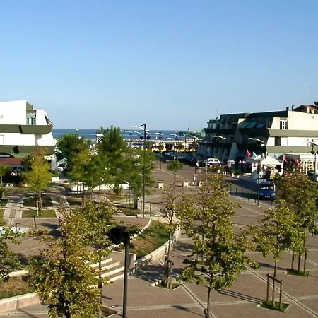 In 21207 Lido delle Nazioni